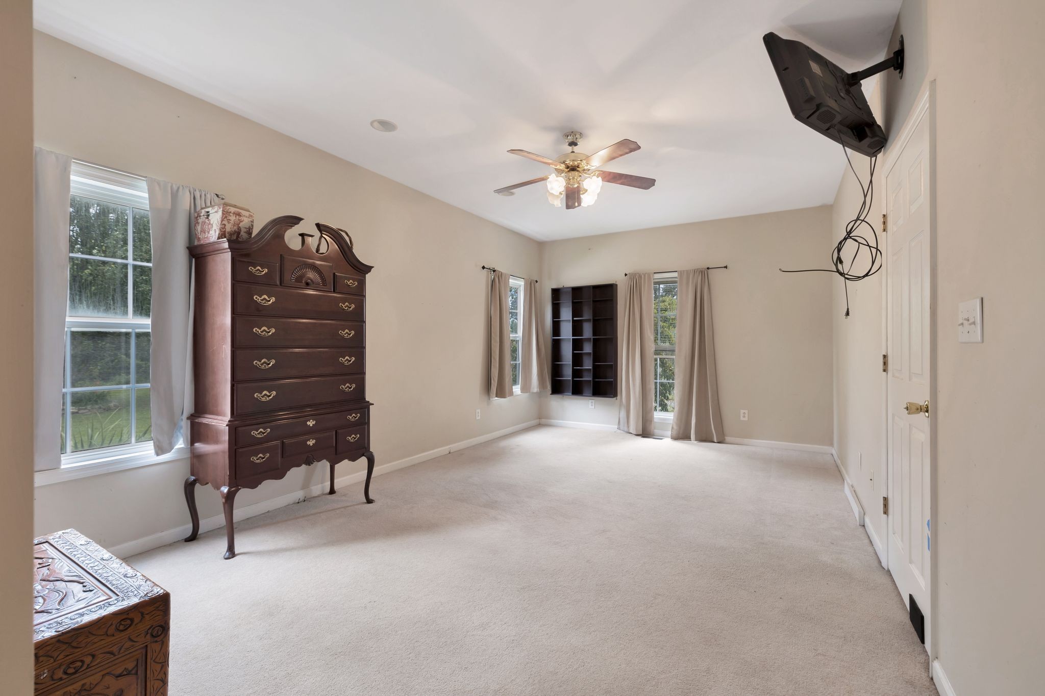 876 Monument Road Summertown, TN 38483 - Photo 20 of 26 a view of an empty room with a window