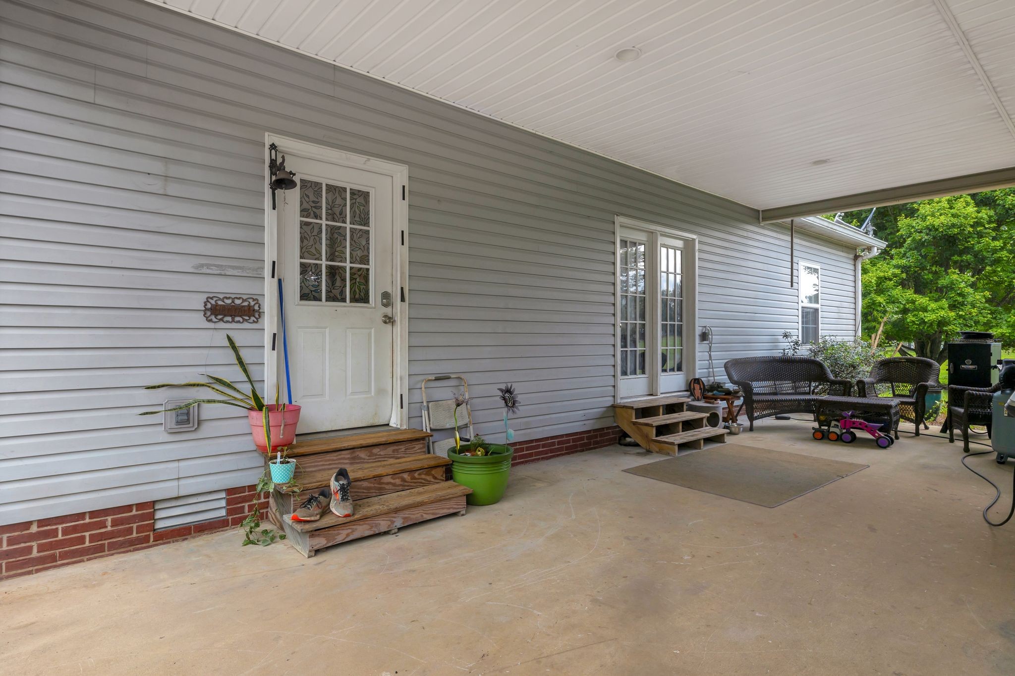 876 Monument Road Summertown, TN 38483 - Photo 25 of 26 a view of a room with gym equipment