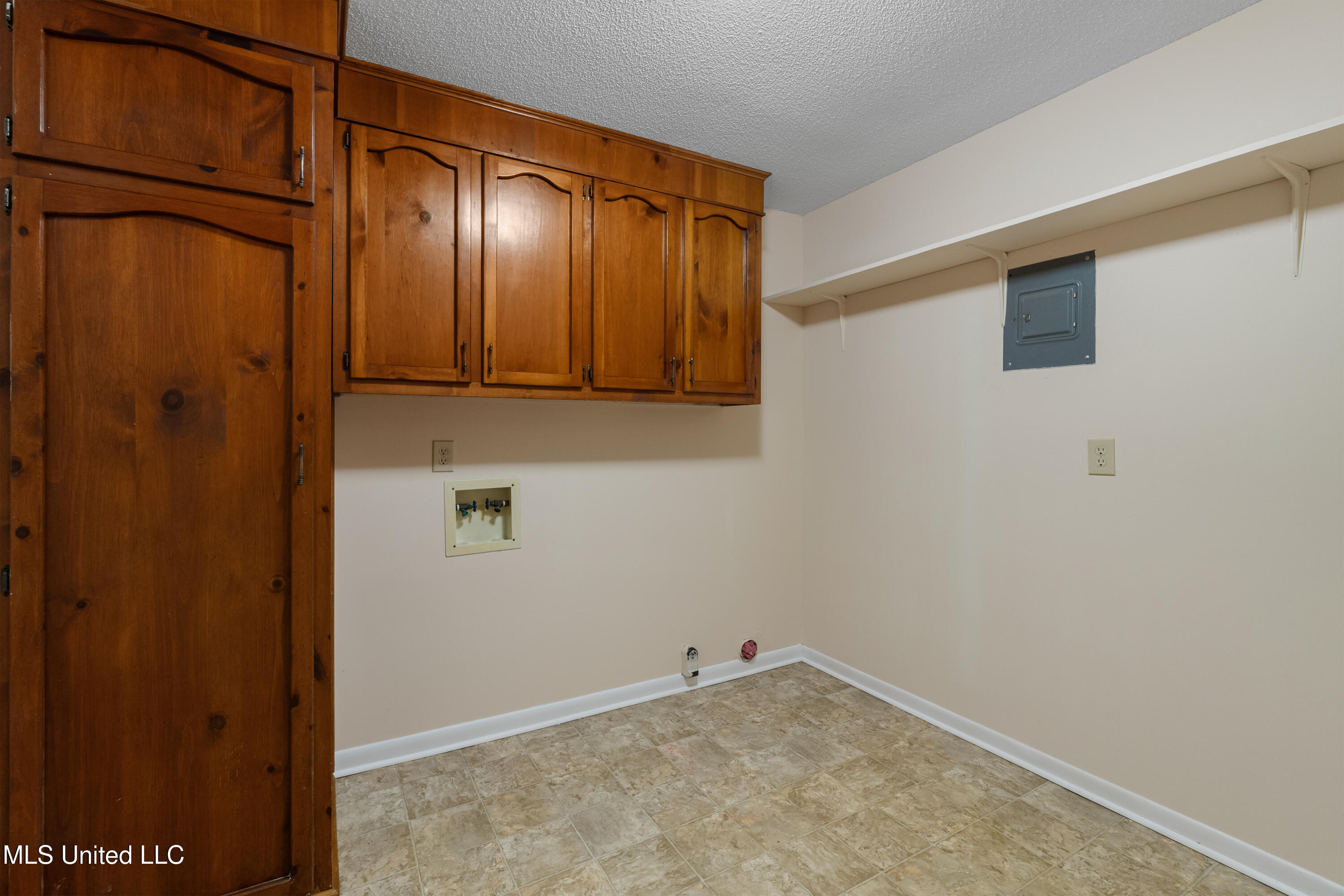 162 Jane Drive Lucedale, MS 39452 - Photo 14 of 38 Laundry