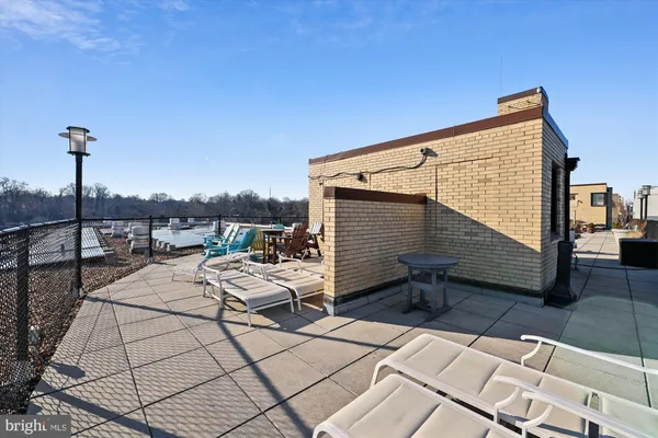 $345,000 | 3701 Connecticut Avenue Northwest, Unit 418, Washington, DC 20008