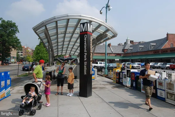 $345,000 | 3701 Connecticut Avenue Northwest, Unit 418, Washington, DC 20008