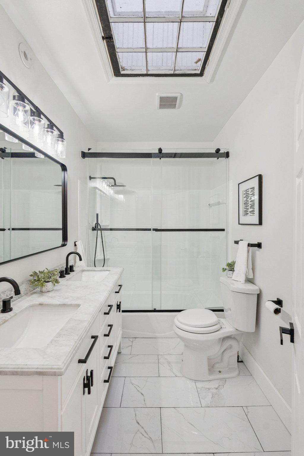 810 Marietta Place Northwest Washington, DC 20011 - Photo 18 of 40 Full Bathroom w/ Skylight