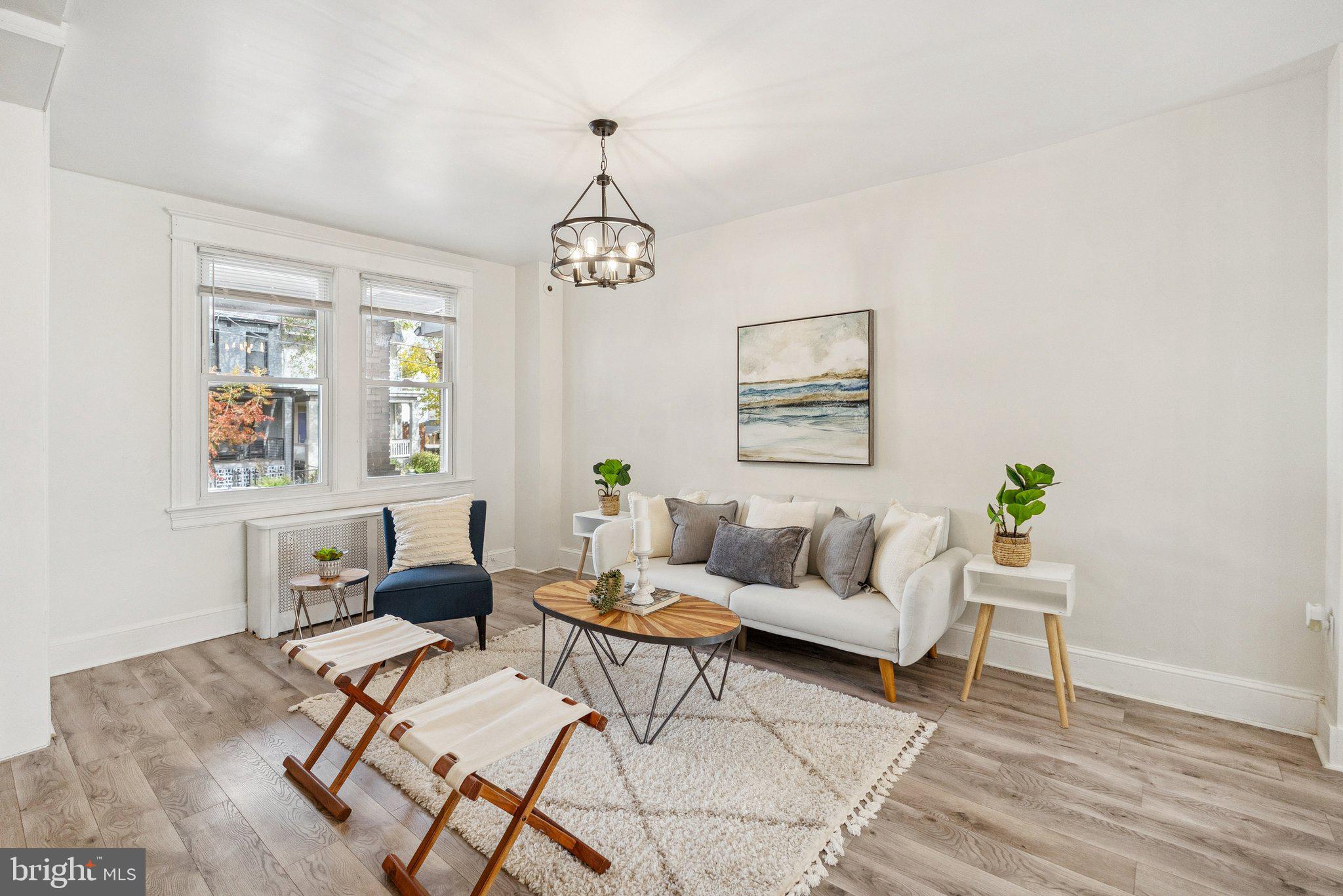 810 Marietta Place Northwest Washington, DC 20011 - Photo 5 of 40 Living Room