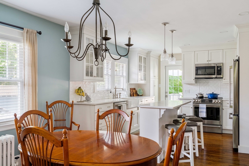54 Endicott Road Stoneham, MA 02180 - Photo 11 of 30