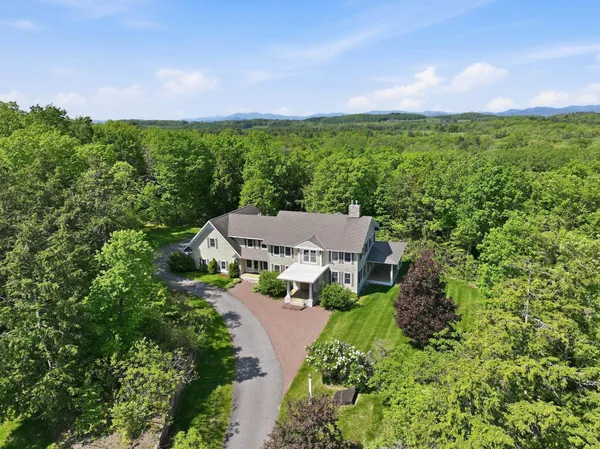 $2,495,000 | 132 Point View Drive, Shelburne, VT 05482