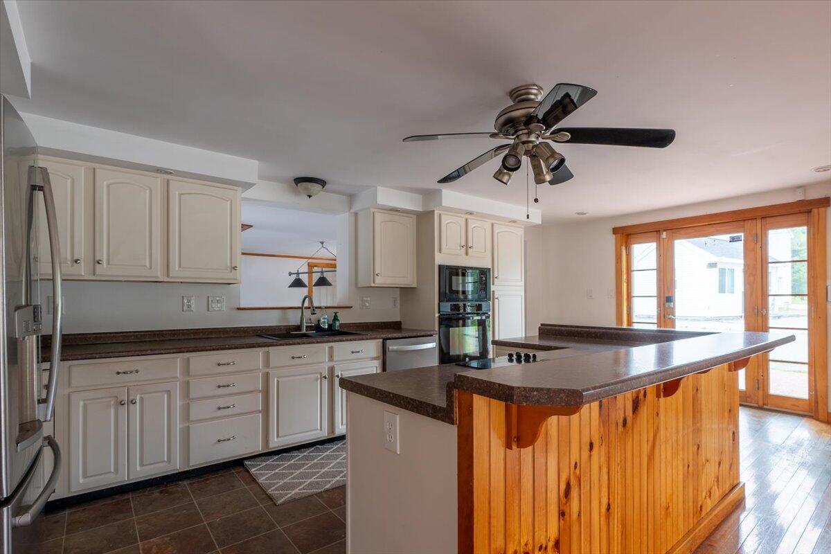 317 Augusta Road Washington, ME 04574 - Photo 15 of 49