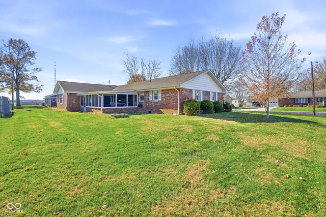 $239,900 | 8143 East Crescent Drive, Seymour, IN 47274