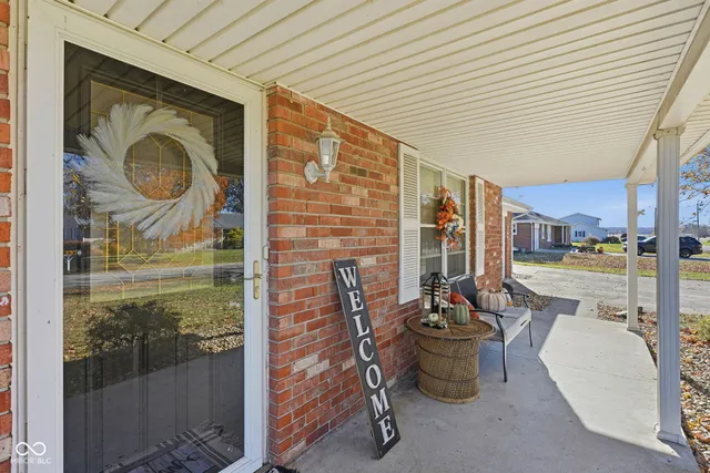 $239,900 | 8143 East Crescent Drive, Seymour, IN 47274