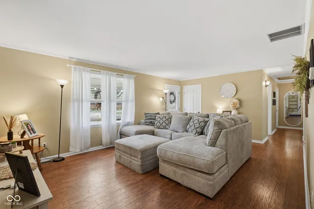 $239,900 | 8143 East Crescent Drive, Seymour, IN 47274