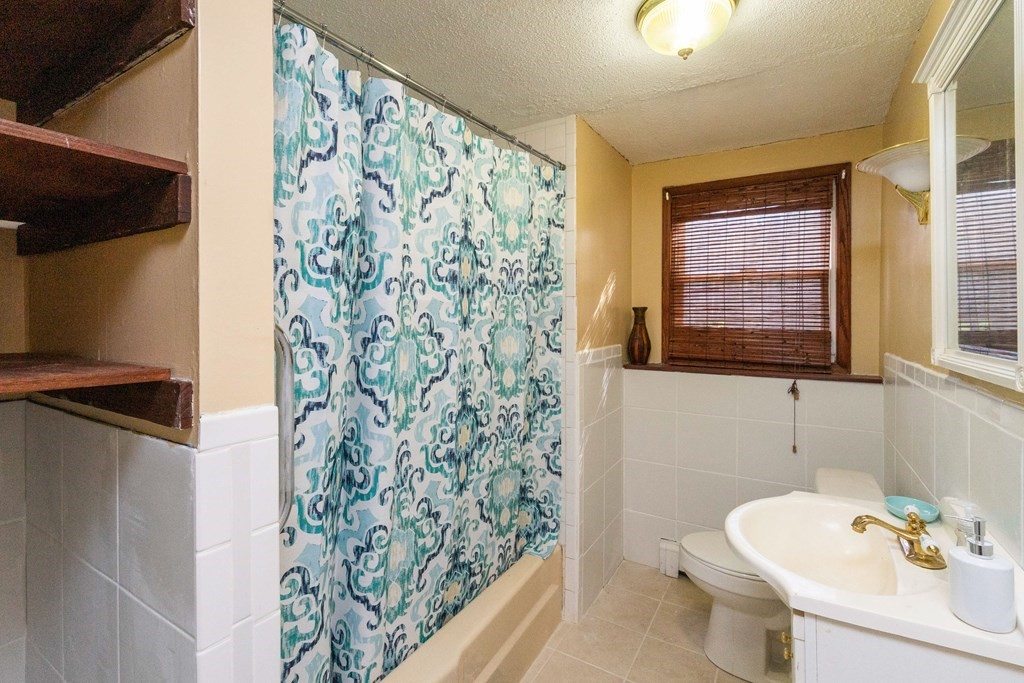 45 Chittick Road Boston, MA 02136 - Photo 31 of 35 Gallery Image 31