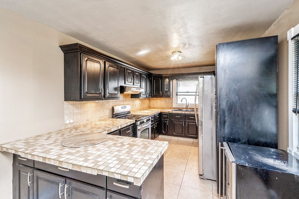 45 Chittick Road Boston, MA 02136 - Photo 6 of 35 Gallery Image 6