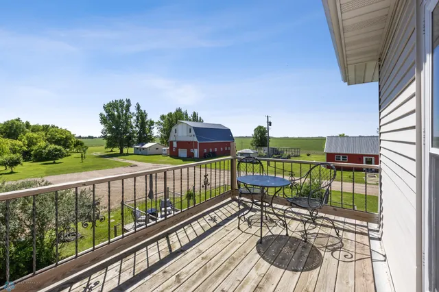 $795,000 | 11552 110th Street South, Sabin, MN 56580