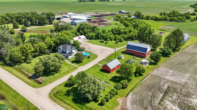$795,000 | 11552 110th Street South, Sabin, MN 56580