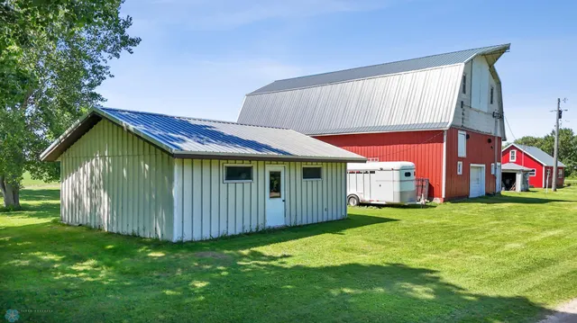 $795,000 | 11552 110th Street South, Sabin, MN 56580