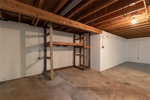 $210,000 | 5869 North Oakley Avenue, Kansas City, MO 64119