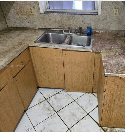 $450,000 | 2941 Northwest 210th Terrace, Miami Gardens, FL 33056