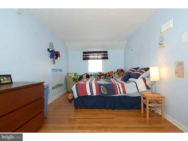 110 Wyndmoor Road Springfield, PA 19064 - Photo 22 of 25 Bedroom