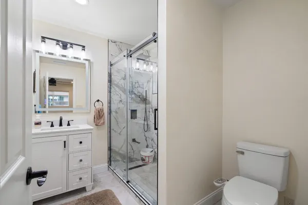$869,000 | 351 North Peach Avenue, Clovis, CA 93612