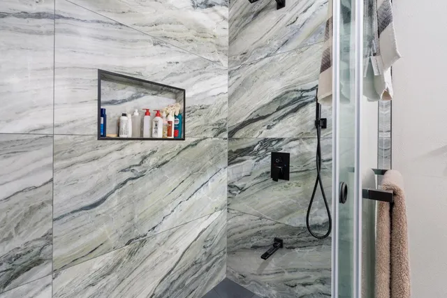 $899,999 | 351 North Peach Avenue, Clovis, CA 93612