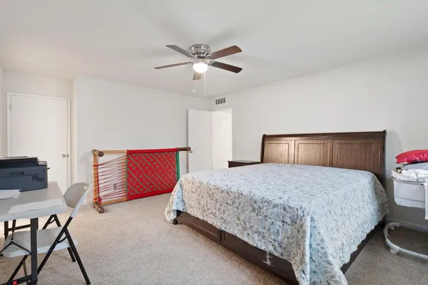 $869,000 | 351 North Peach Avenue, Clovis, CA 93612