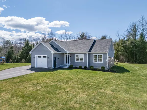 $539,000 | 33 Meredith Drive, Windham, ME 04062
