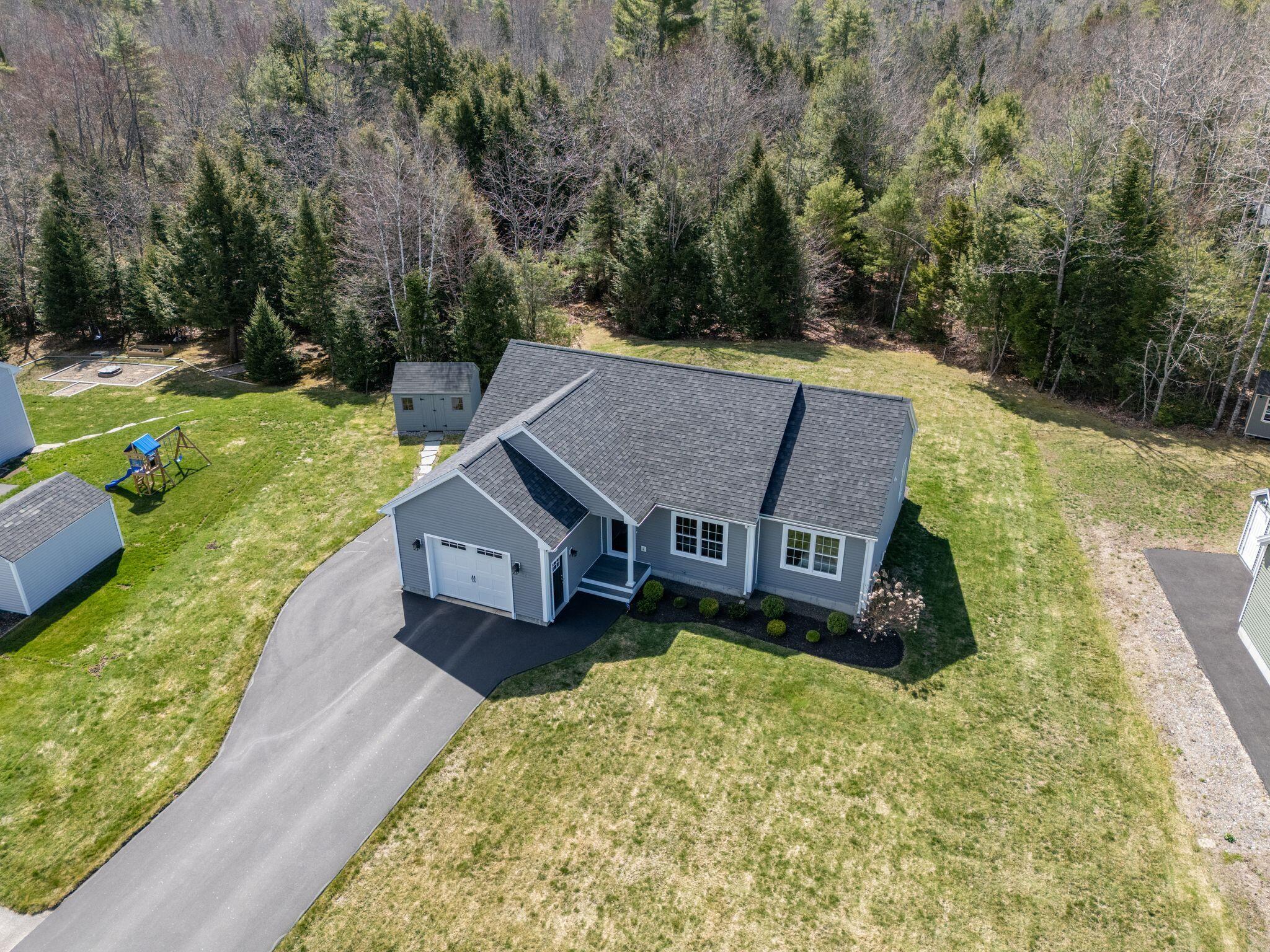 33 Meredith Drive Windham, ME 04062 - Photo 36 of 41 33_Meredith_Dr_109