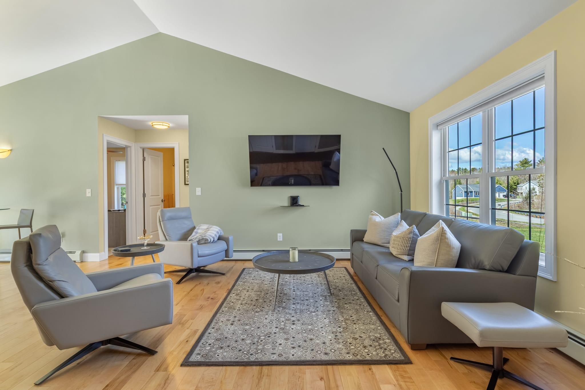 33 Meredith Drive Windham, ME 04062 - Photo 4 of 41 33_Meredith_Dr_013