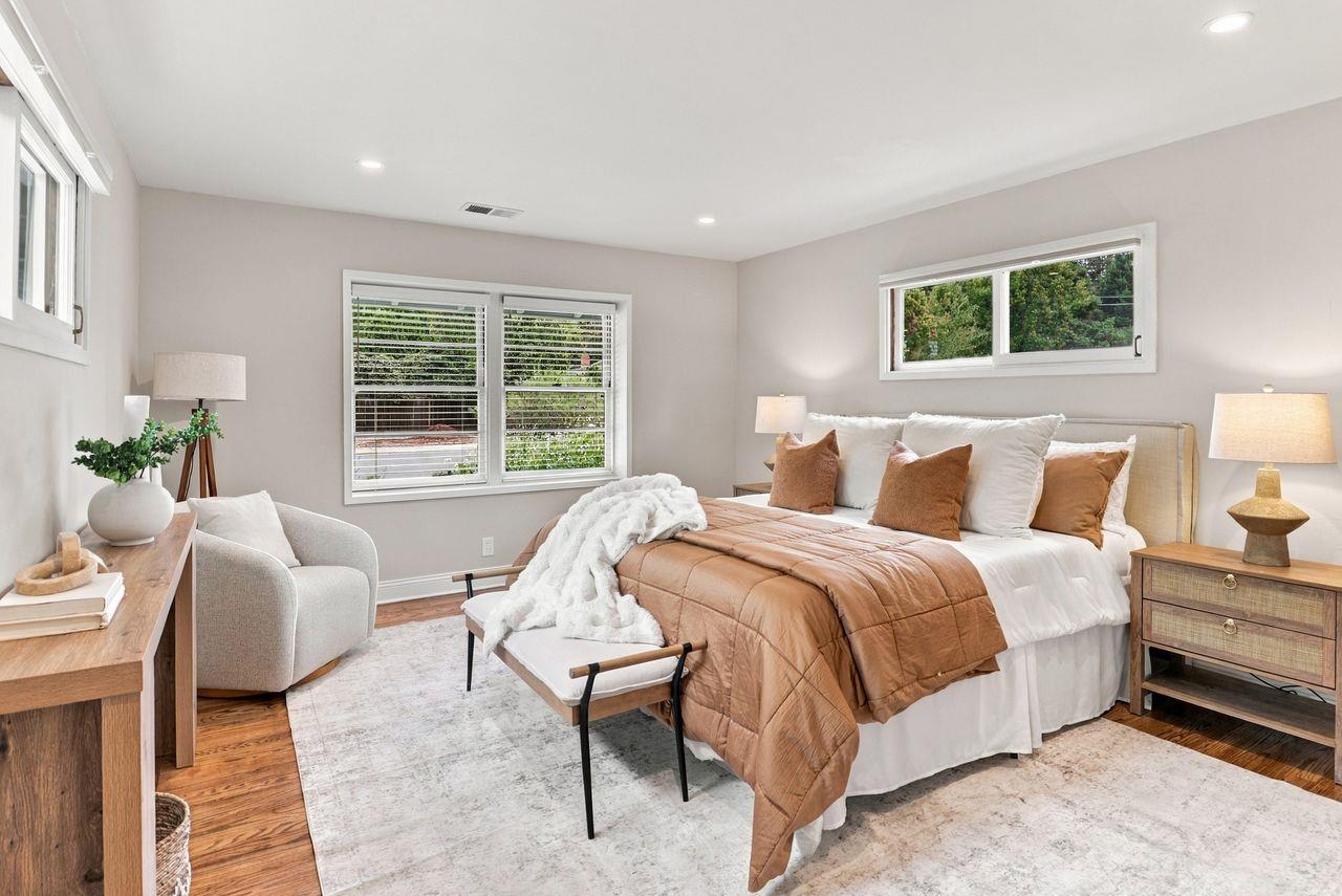 111 Hedge Road Menlo Park, CA 94025 - Photo 6 of 45 Gallery Image 6