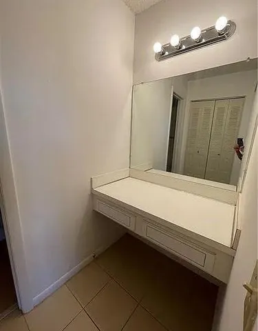 $2,100 | 3001 West Rolling Hills Circle, Unit 608, Davie, FL 33328