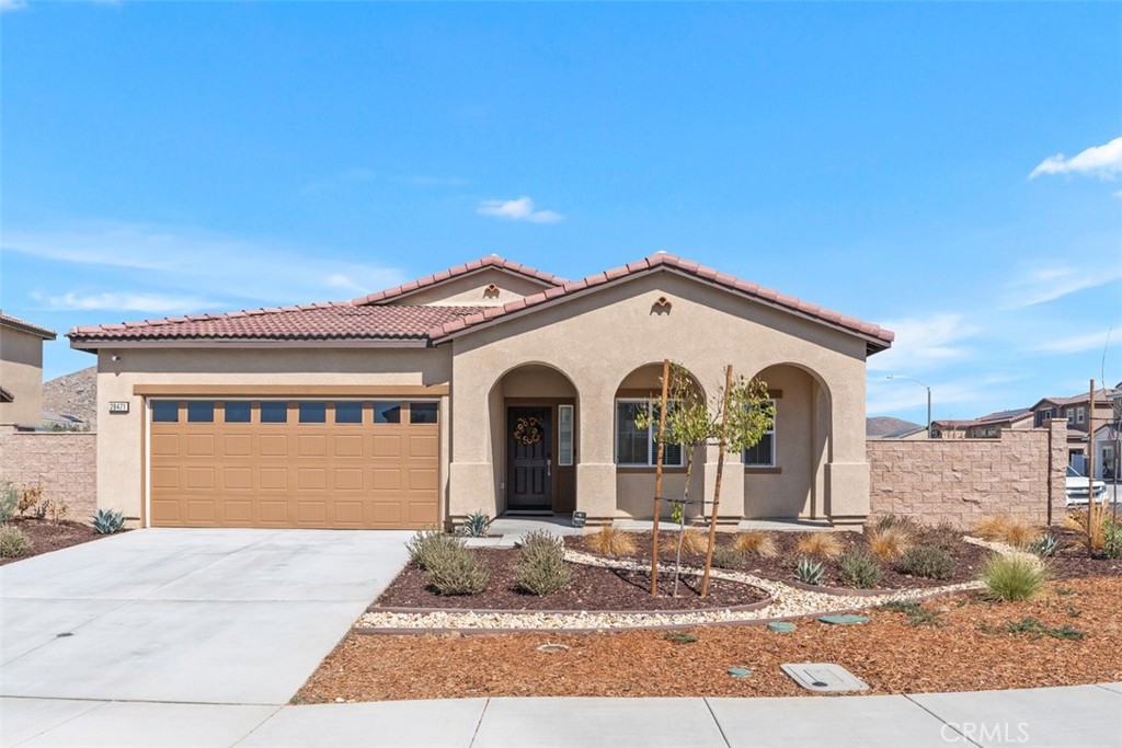 a view of a house with a outdoor space