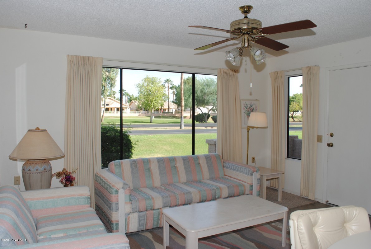 14300 West Bell Road, Unit 36 Surprise, AZ 85374 - Photo 3 of 14 Living Room