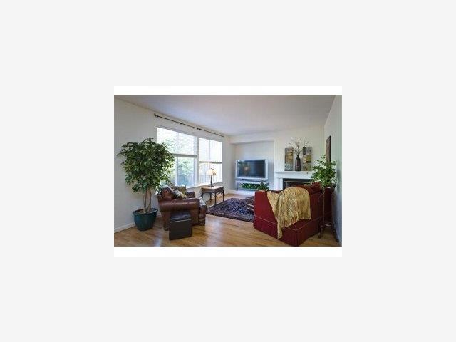 328 View Point Court Pacifica, CA 94044 - Photo 3 of 9 Gallery Image 3