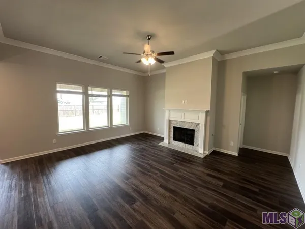 $2,650 | 2123 Westfield Avenue, Zachary, LA 70791