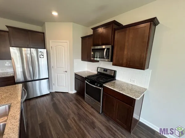 $2,650 | 2123 Westfield Avenue, Zachary, LA 70791