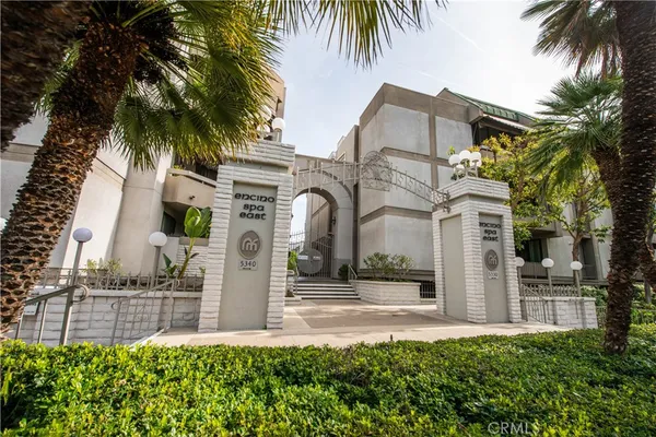 $4,400 | 5340 Yarmouth Avenue, Unit 205, Encino, CA 91316