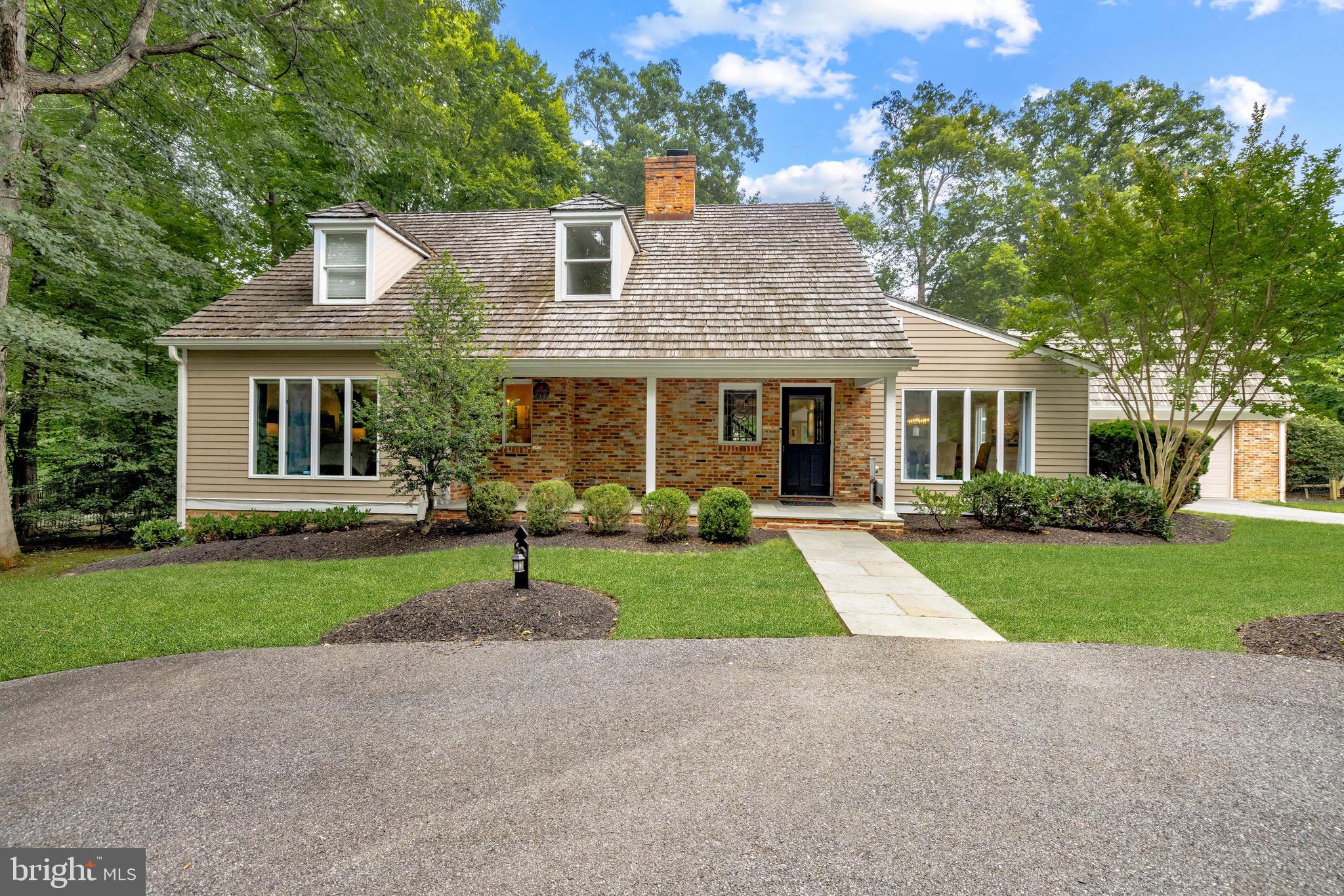 11311 South Glen Road, Potomac, MD 20854 Compass