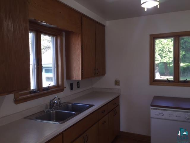 621 Anderson Road Duluth, MN 55811 - Photo 2 of 18 Gallery Image 2
