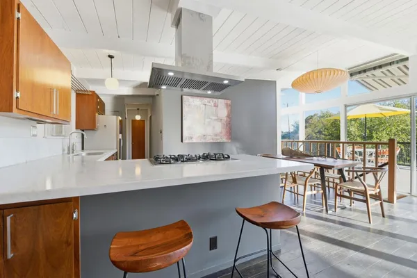 $3,389,000 | 411 Glenwood Avenue, Woodside, CA 94062