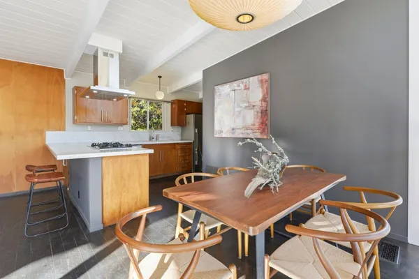 $3,389,000 | 411 Glenwood Avenue, Woodside, CA 94062