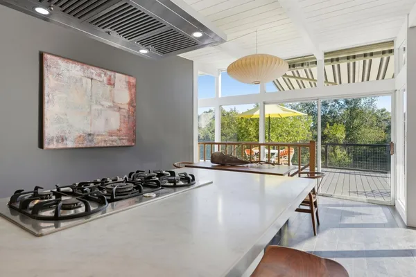 $3,389,000 | 411 Glenwood Avenue, Woodside, CA 94062