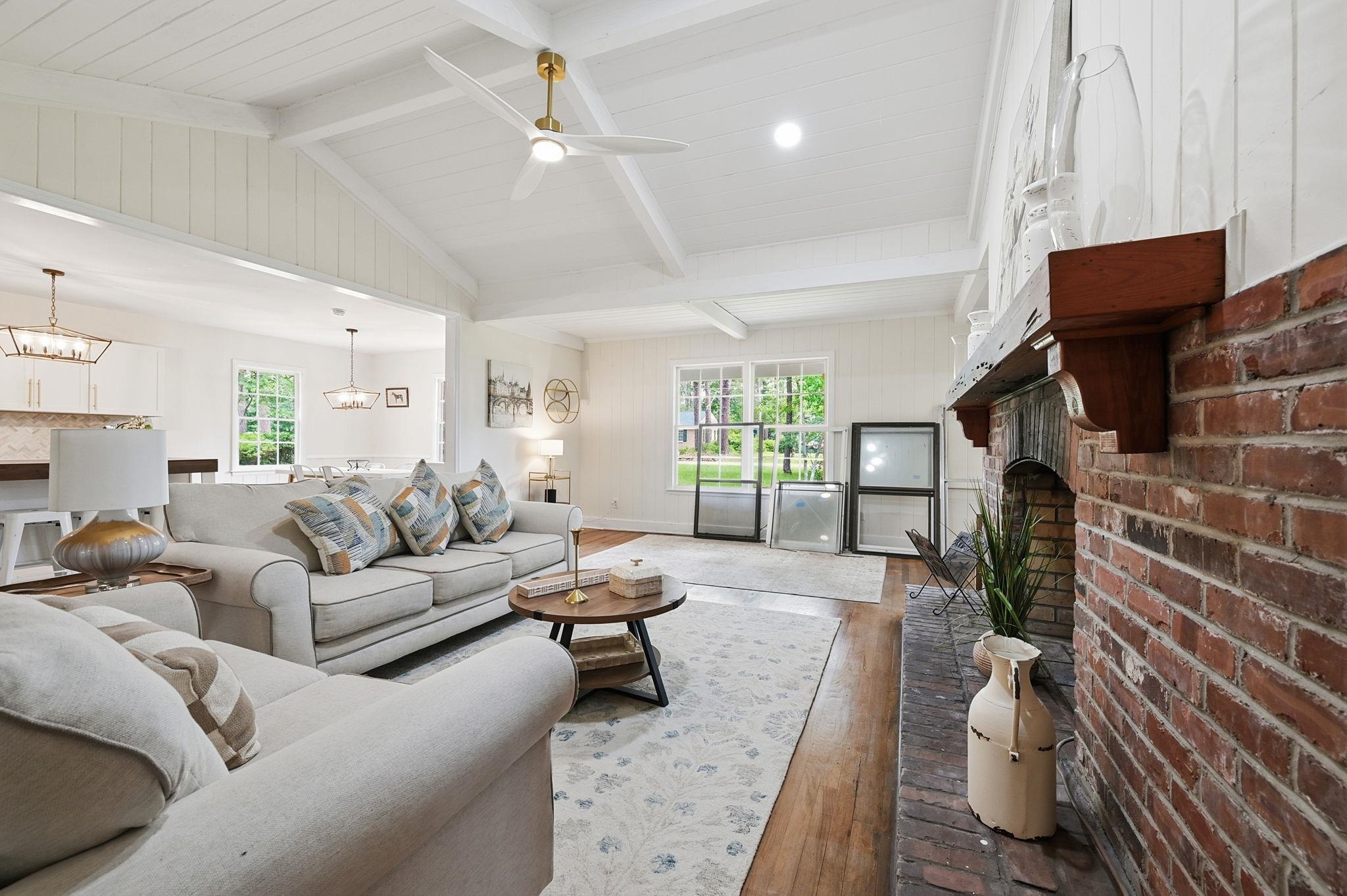 302 Azalea Street Mullins, SC 29574 - Photo 4 of 54