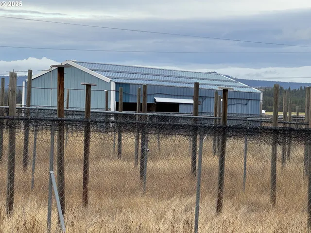 a view of house with lake