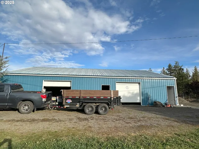 a view of a car garage