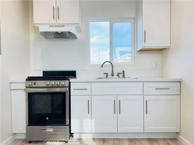 $1,500 | 8237 Jellico Avenue, Northridge, CA 91325