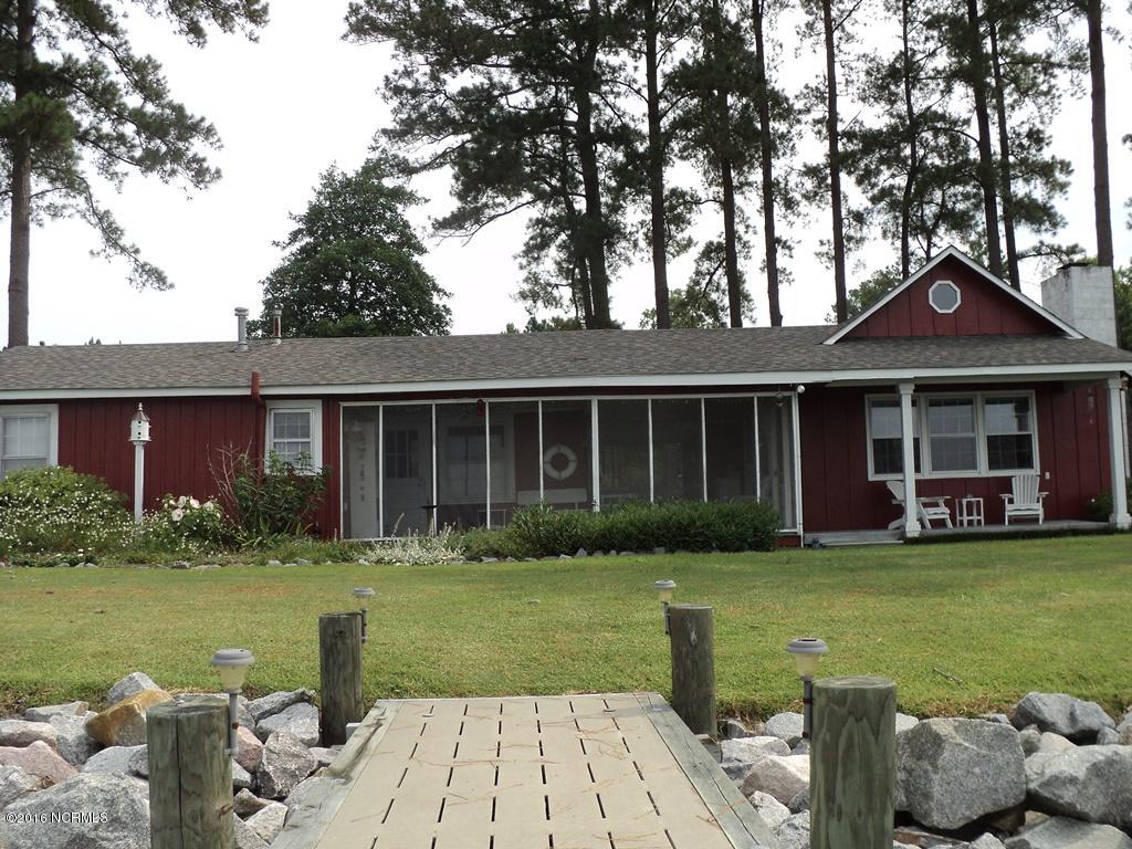 1086 Ross Road Bath, NC 27808 - Photo 17 of 28 016 back of house