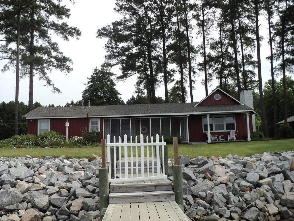1086 Ross Road Bath, NC 27808 - Photo 23 of 28 022 riverside of house