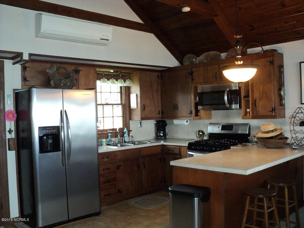 1086 Ross Road Bath, NC 27808 - Photo 6 of 28 005 kitchen view 2