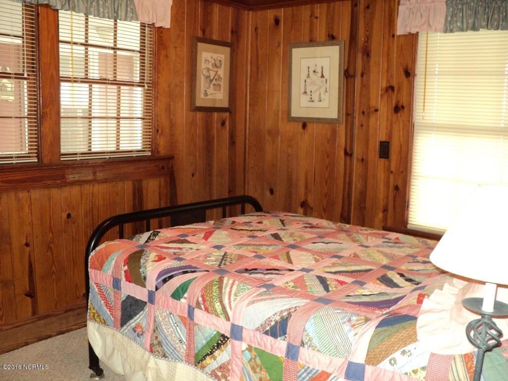 1086 Ross Road Bath, NC 27808 - Photo 9 of 28 008 bedroom 1