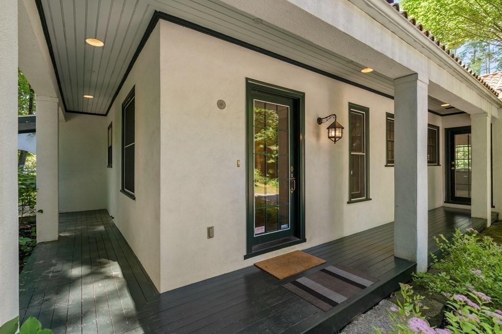 593 Peakham Road Sudbury, MA 01776 - Photo 29 of 42 a view of an entryway of house