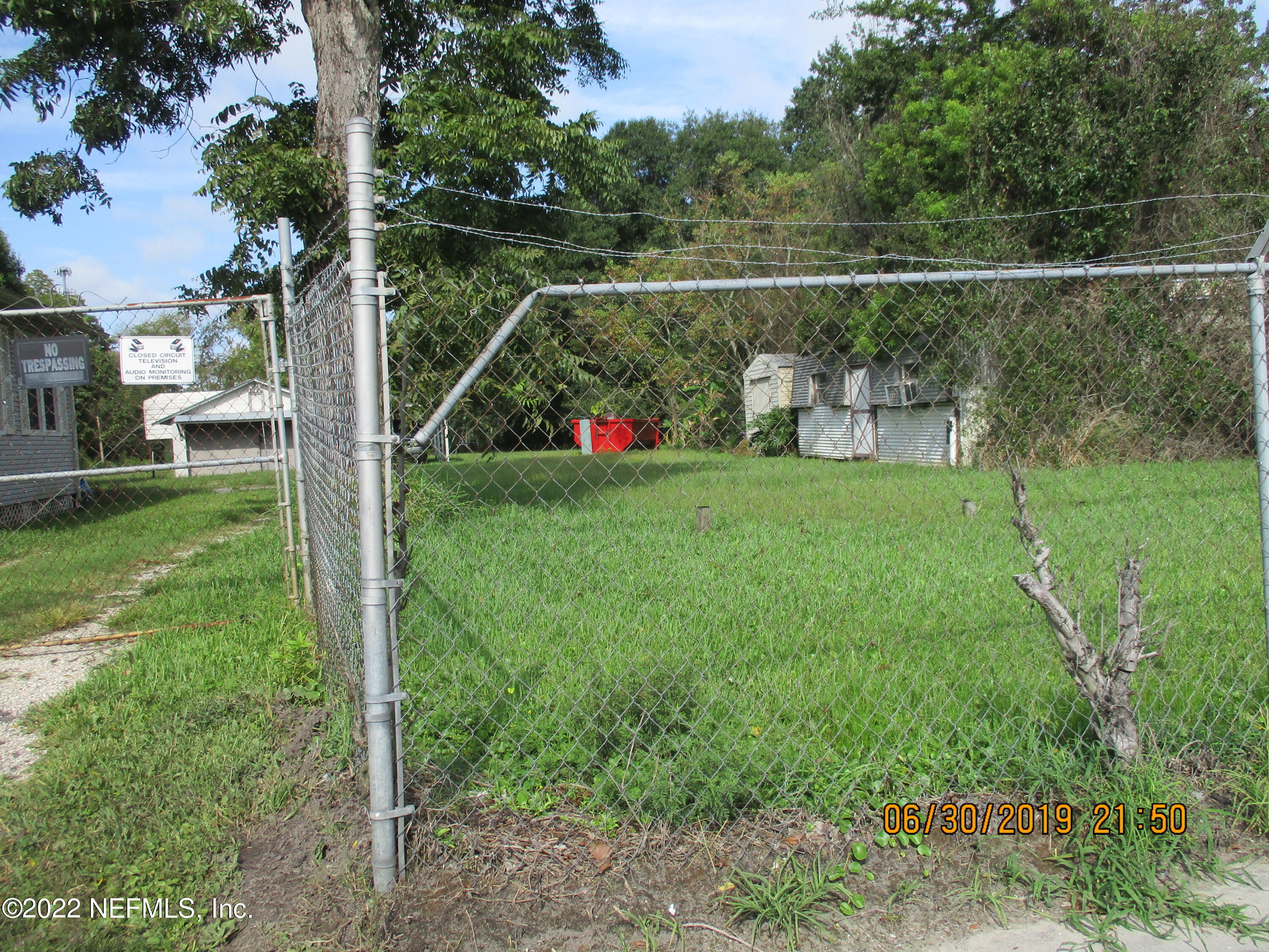 1384 Kings Road Jacksonville, FL 32209 - Photo 2 of 6 IMG_1585